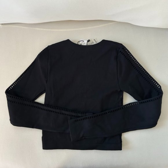 NWT Garage Lush B.DY Long Sleeve in Jet Black - Picture 3 of 4